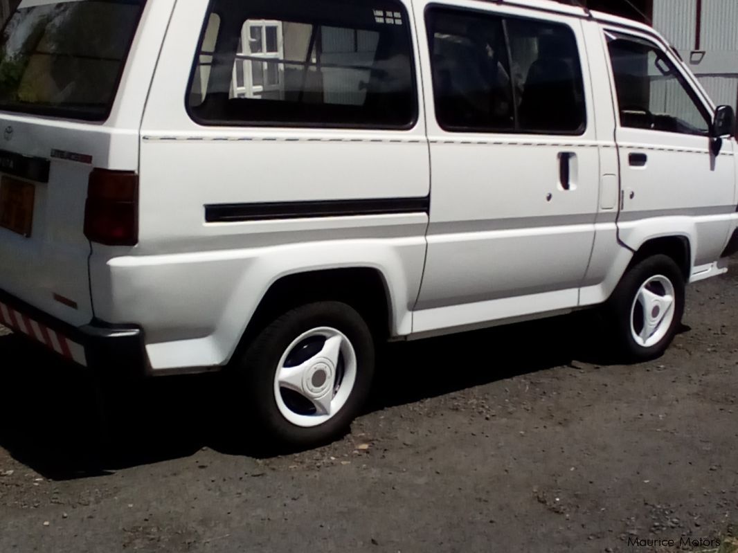 Toyota lite ace 1988