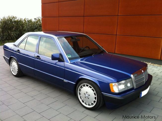 Used Mercedes-Benz E 190  1989 E 190 for sale  blue-bay 