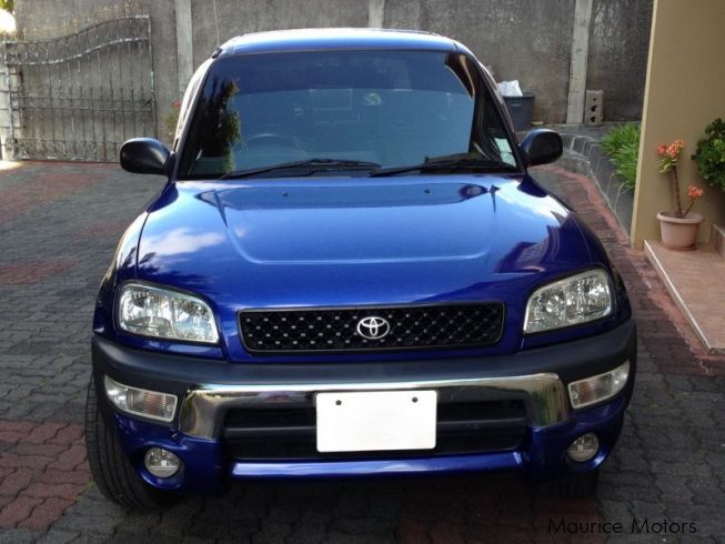 Used Toyota Rav 4 (2 doors)  1998 Rav 4 (2 doors) for 