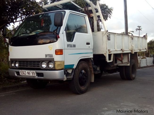 Toyota dyna 300