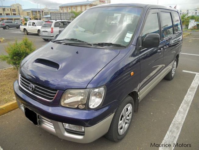 Toyota noah 1999