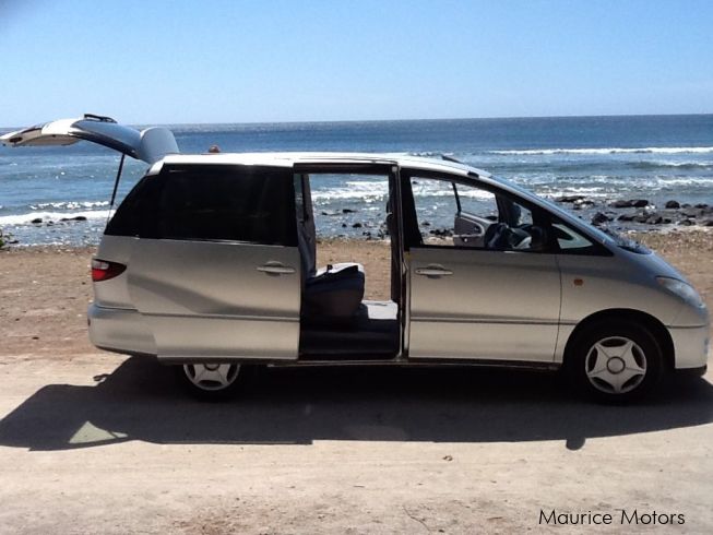 Toyota previa 2001