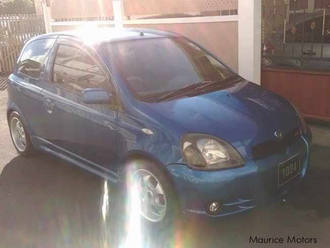 Toyota vitz rs 2001