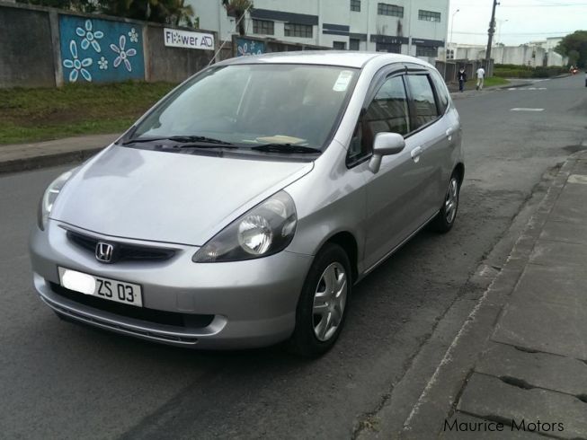 Honda fit 2003 год