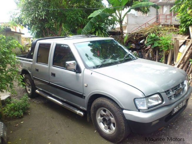 Used Isuzu kb250  2003 kb250 for sale  flacq Isuzu kb250 