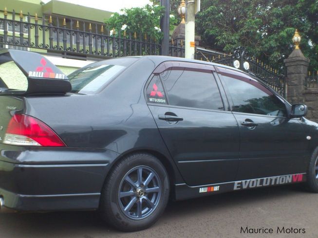 Фары mitsubishi lancer cedia