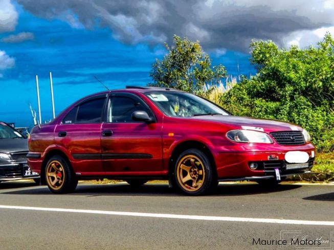 Nissan super saloon