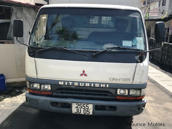 Mitsubishi canter 2005