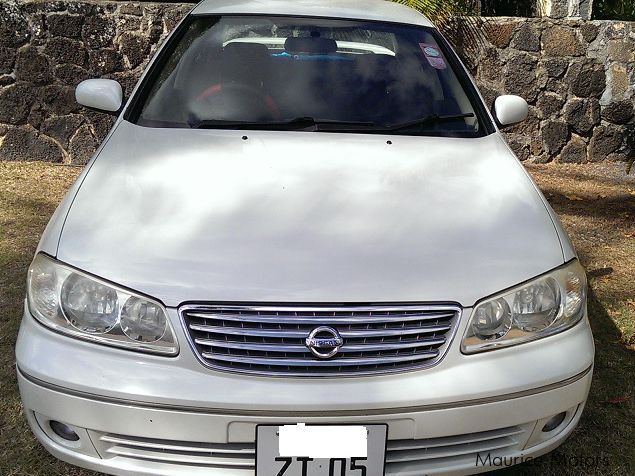 Nissan sunny ex saloon