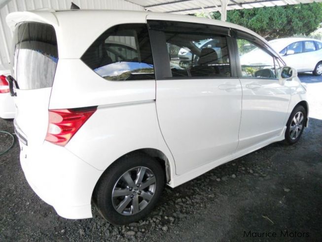 List 7 Price With Seater Honda Cars