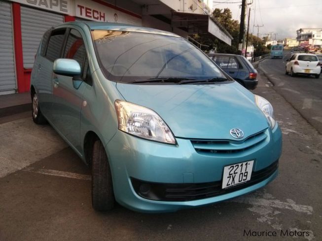 Toyota passo sette 2009