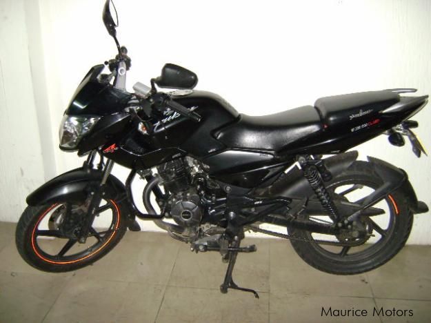 pulsar 135cc on road price