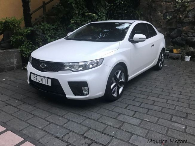 Kia cerato koup 2011