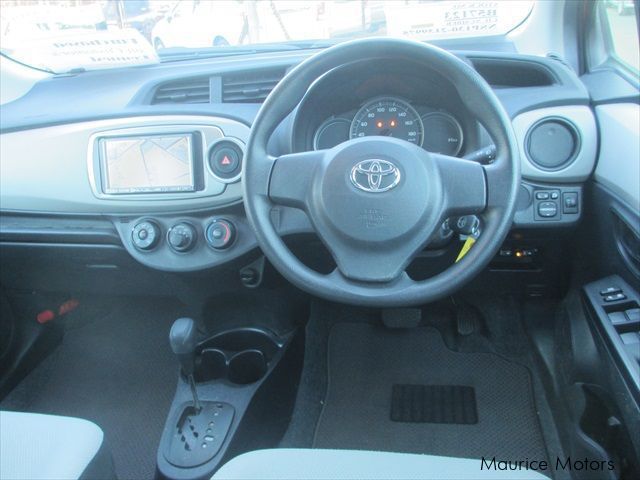 Панель toyota vitz