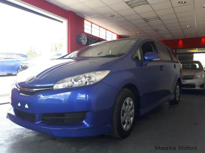 Used Toyota Wish  2014 Wish for sale  Bon Accueil Toyota 