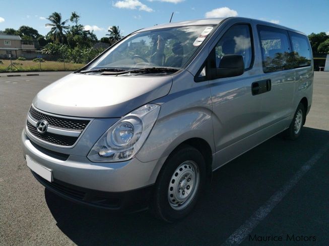 Hyundai h1 белый