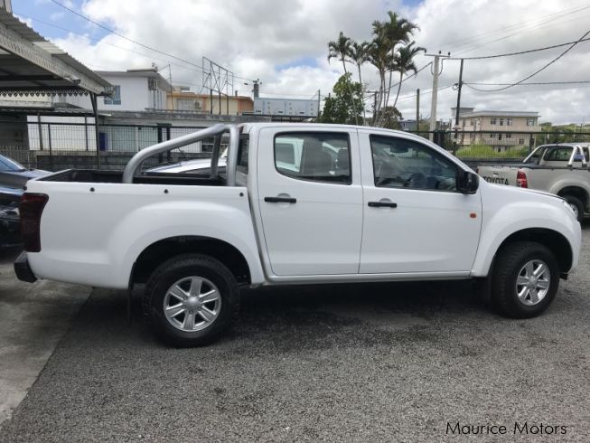 Used Isuzu  DMAX 2 5  TURBO  WHITE 2022 DMAX 2 5  