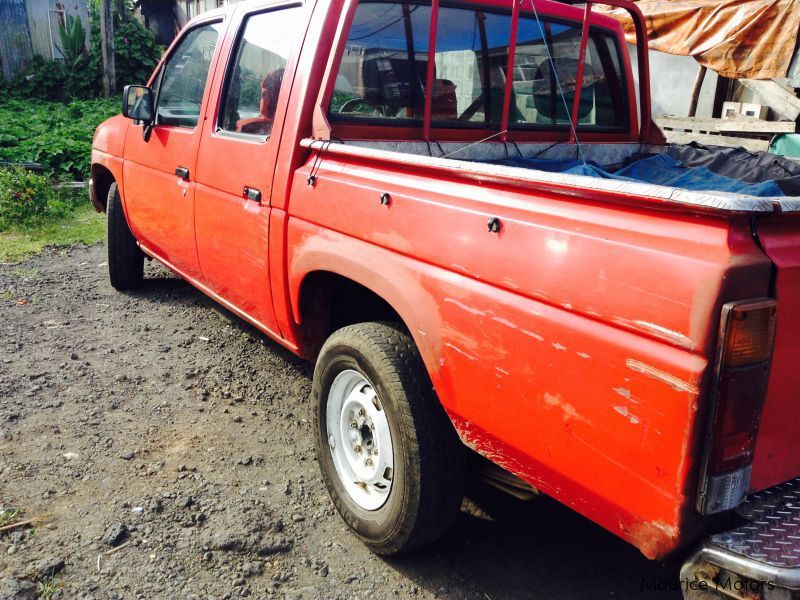 Used Nissan Double cab 4x2 | 1996 Double cab 4x2 for sale | Montagne ...