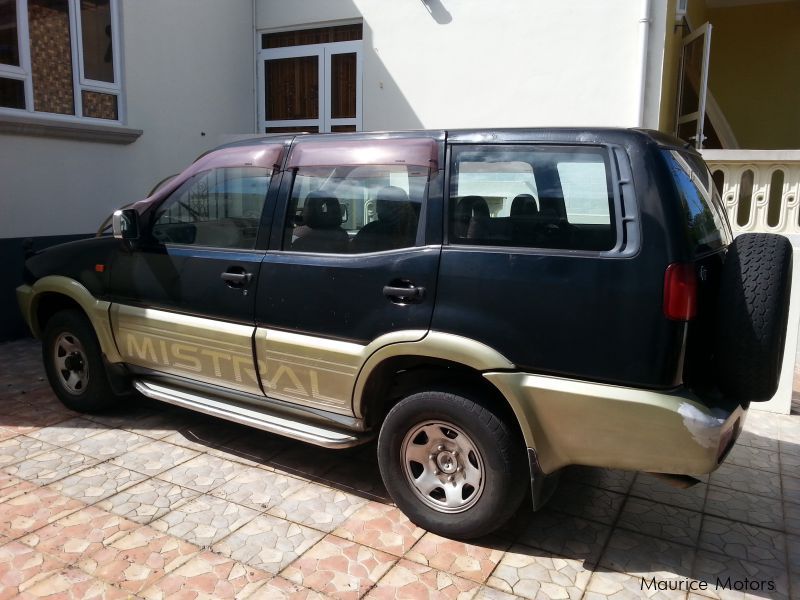 Nissan Mistral in Mauritius