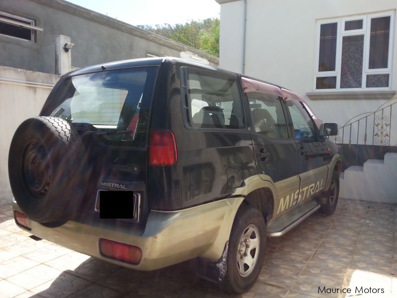 Nissan Mistral in Mauritius