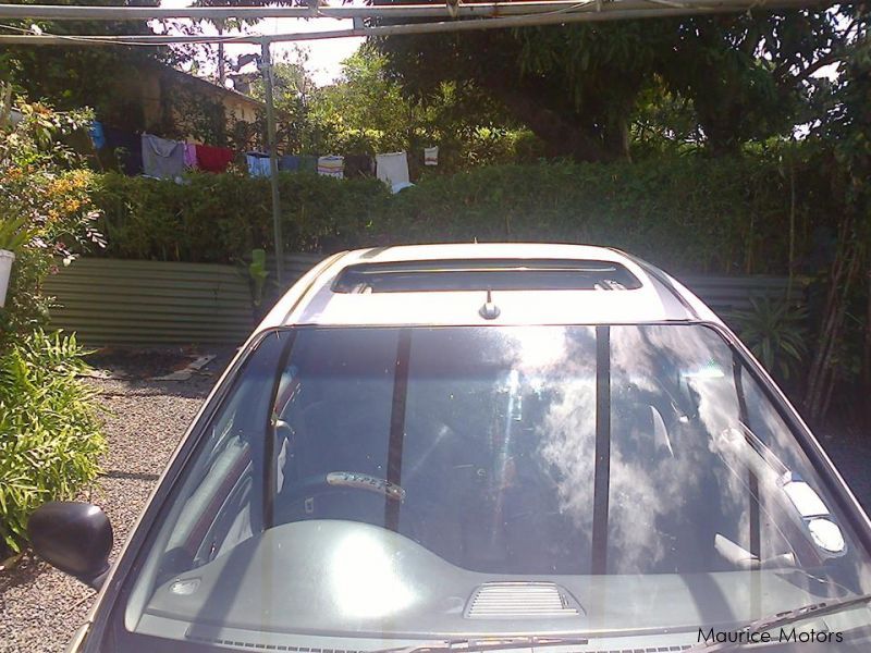 Rover 414 si in Mauritius