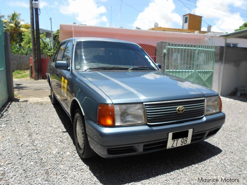 Toyota crown 98