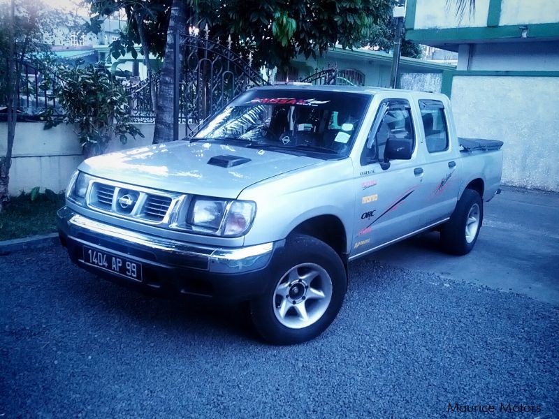 nissan hardbody 99