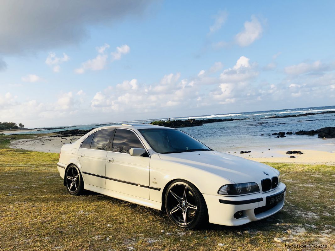 Bmw e39 2000 года