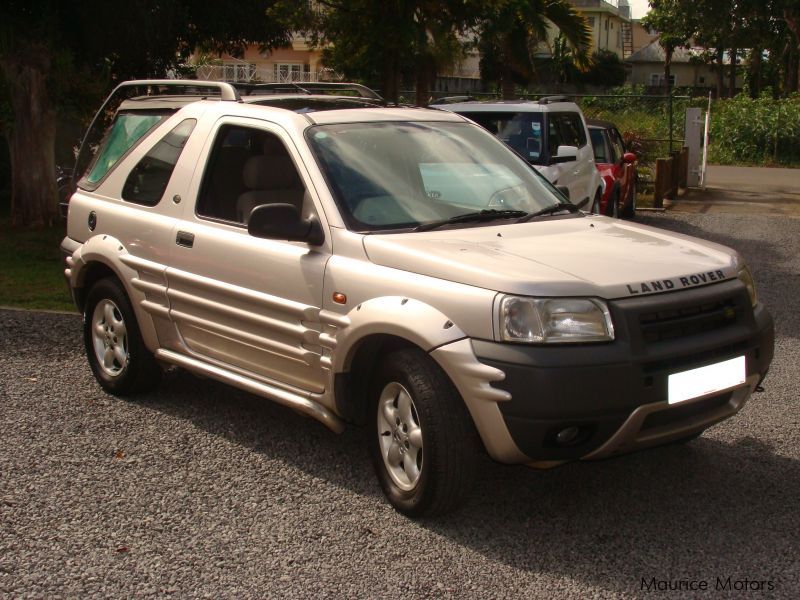 Land Rover Freelander 3 doors in Mauritius