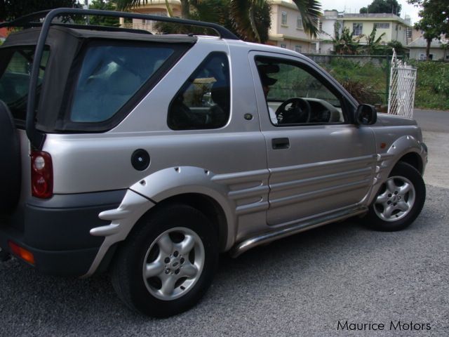 Land Rover Freelander 3 doors in Mauritius