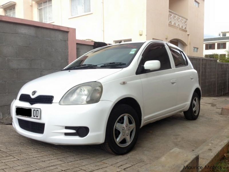 Toyota vitz manual