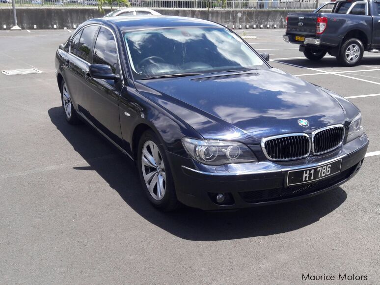 BMW 735i