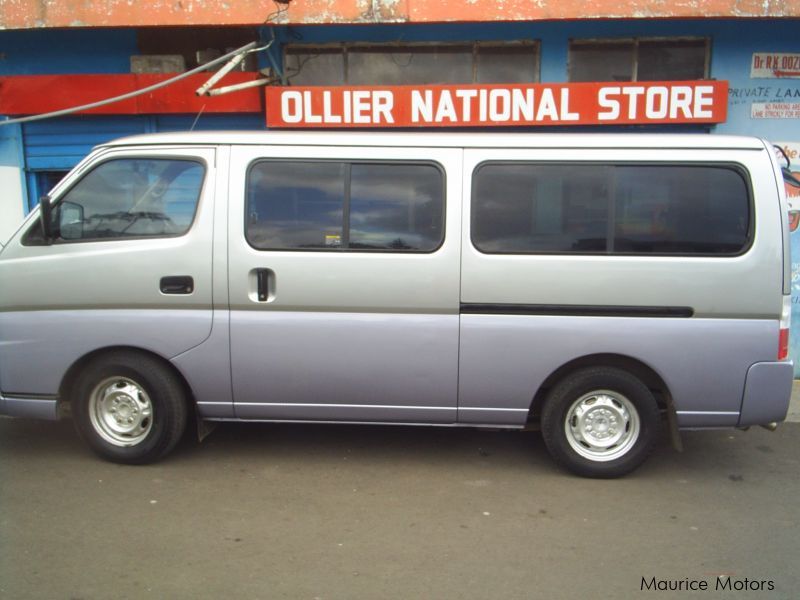 Nissan urvan minibus in Mauritius