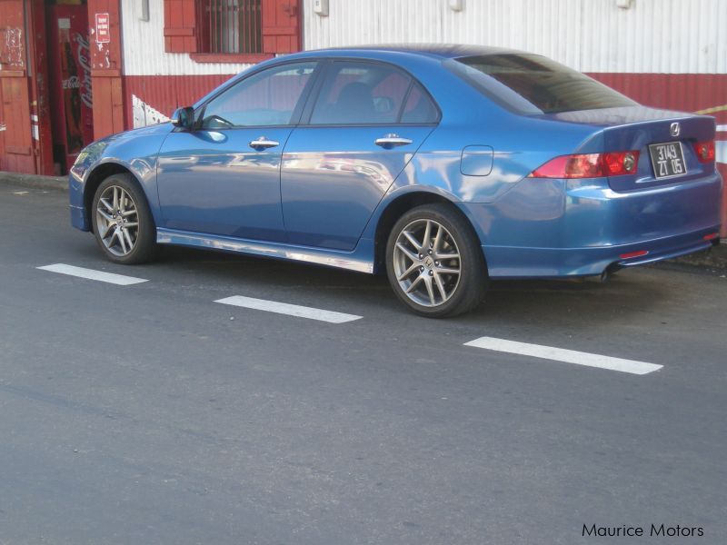 Honda accord rs