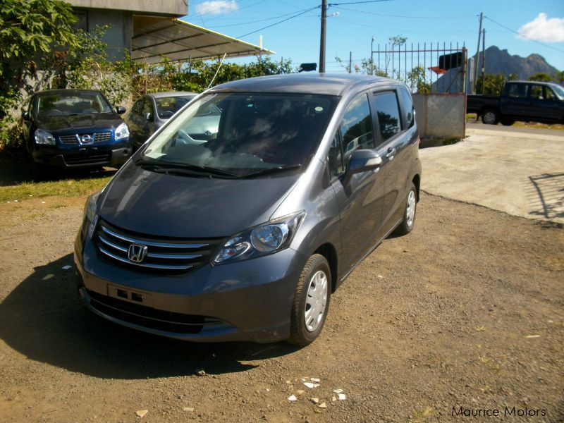 Honda freed 2009 год