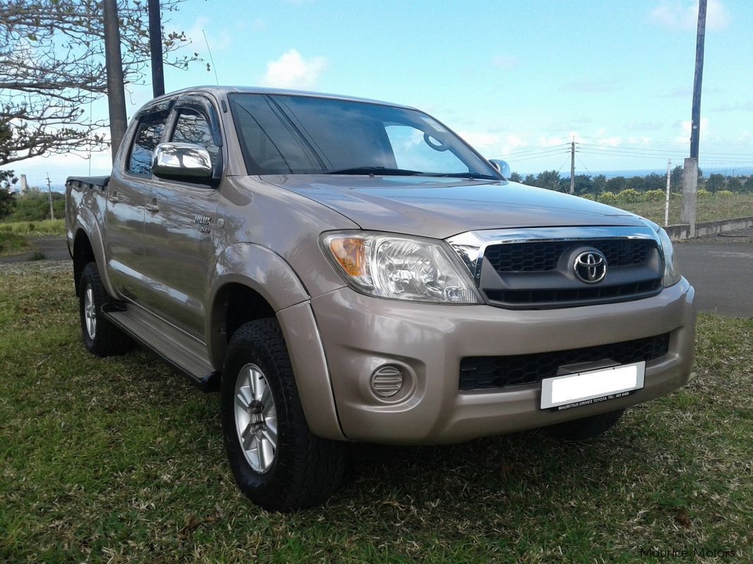 Toyota Hilux D4D (4x4) in Mauritius