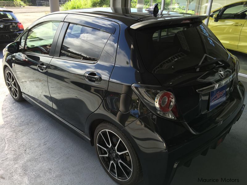 Vitz RS 2015