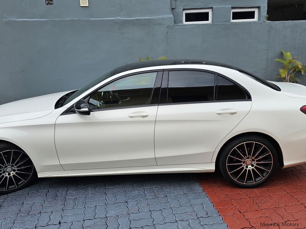 Mercedes-Benz C180 in Mauritius