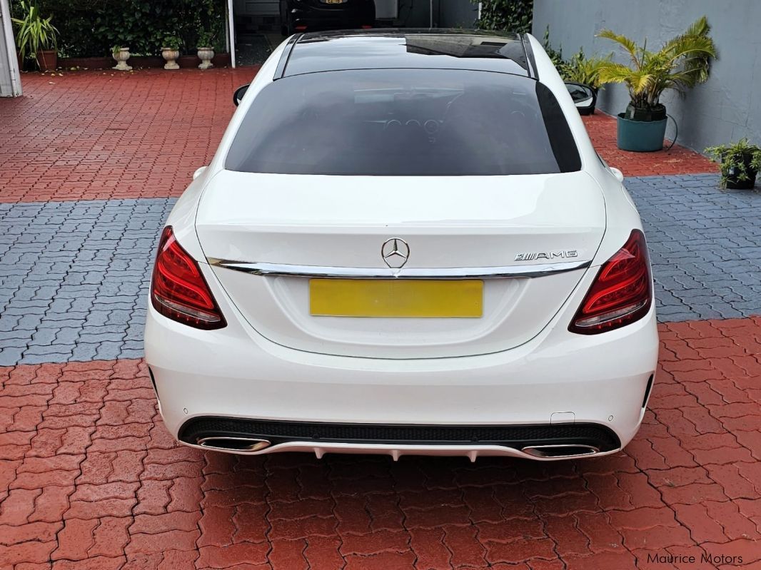 Mercedes-Benz C180 in Mauritius