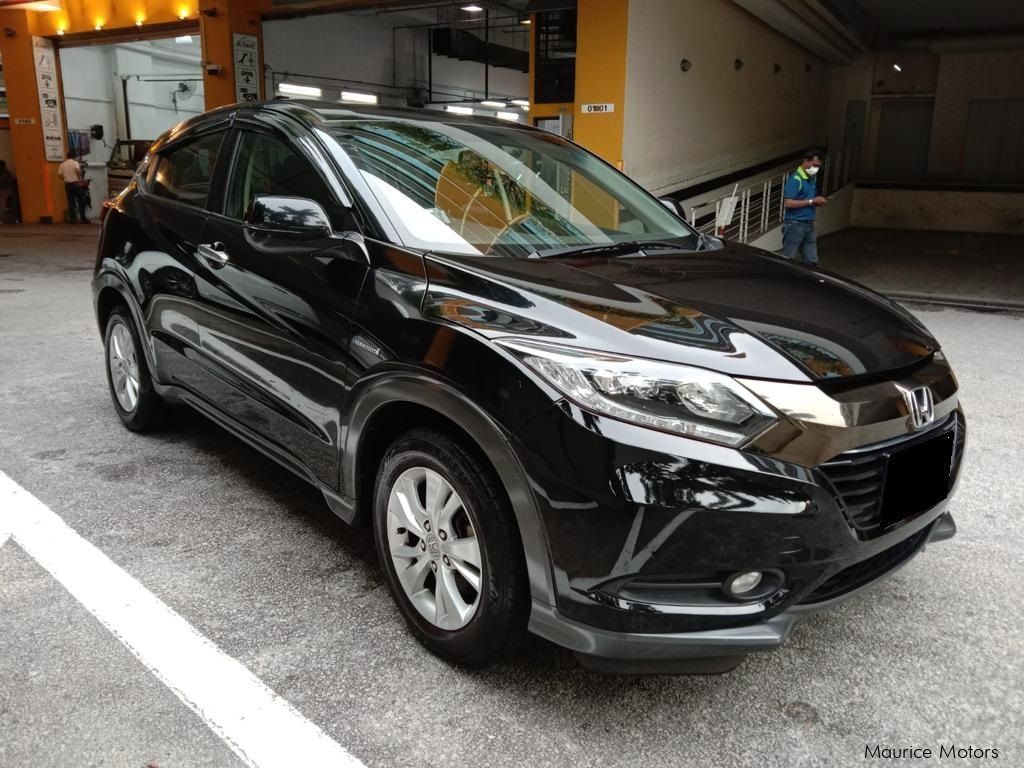 Honda Vezel X in Mauritius