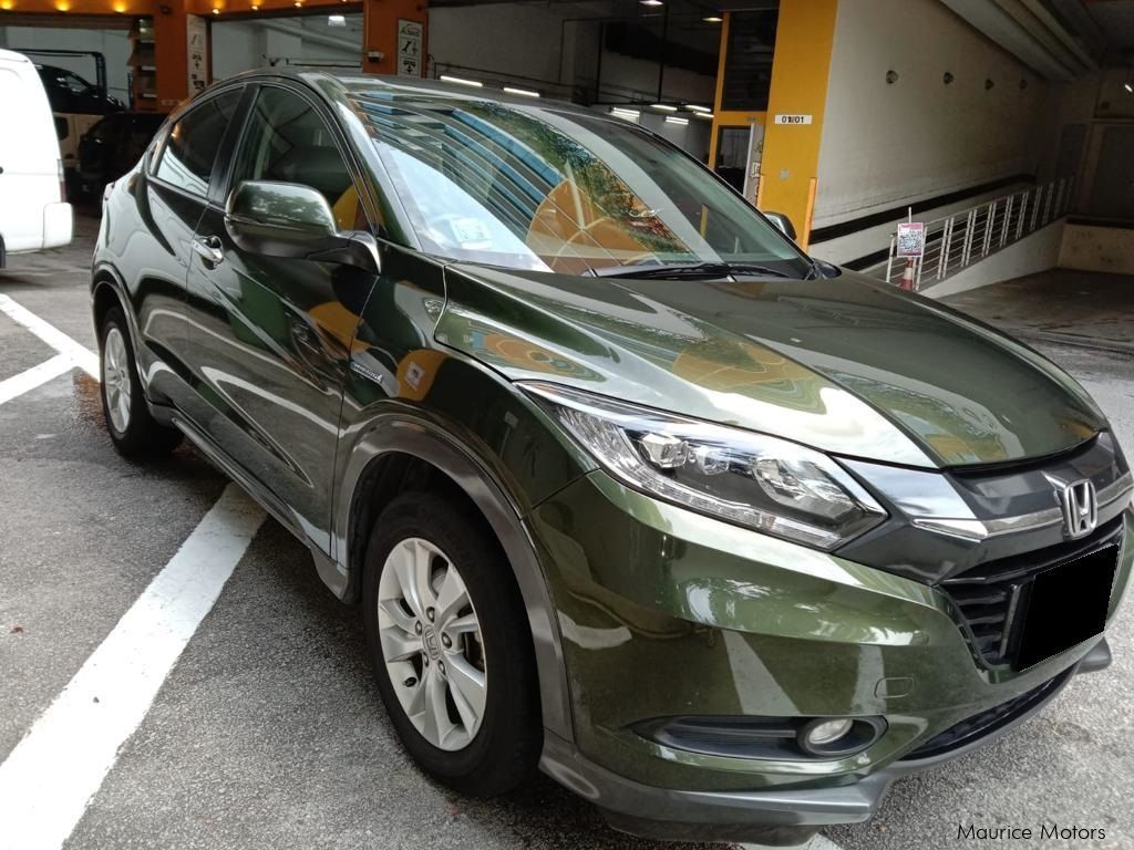 Honda Vezel X in Mauritius