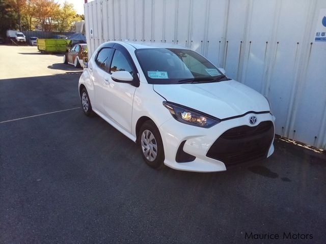 Toyota Yaris HYBRID X in Mauritius