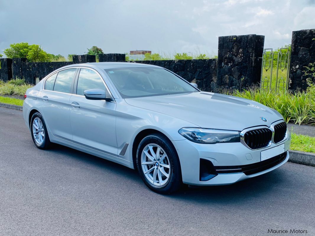 BMW 530e in Mauritius