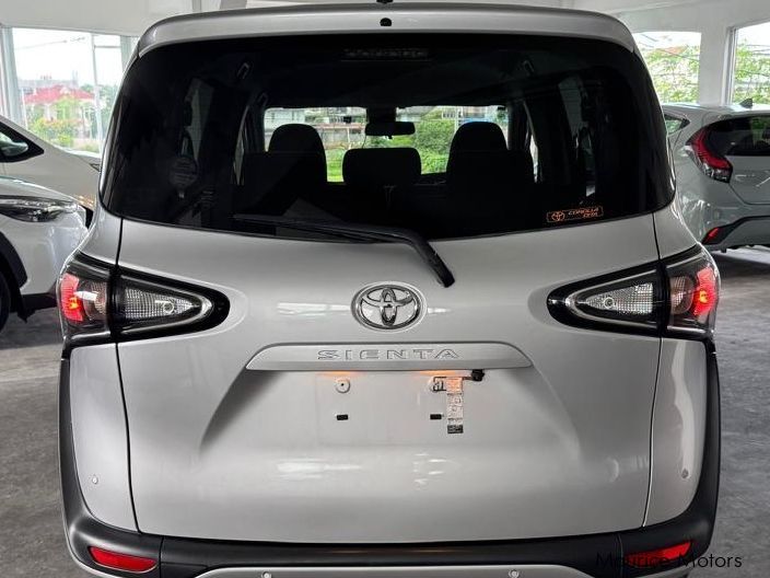 Toyota Sienta X in Mauritius