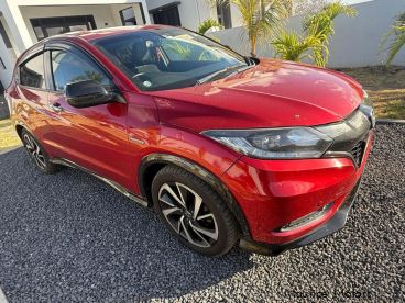 Pre-owned Honda VEZEL for sale in 