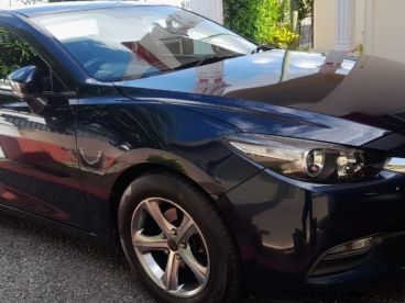 Pre-owned Mazda 3 for sale in 