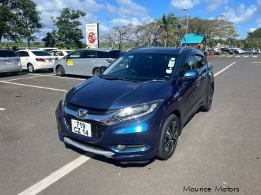 Pre-owned Honda Vezel for sale in 