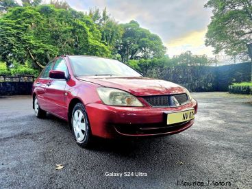 Pre-owned Mitsubishi Lancer for sale in 