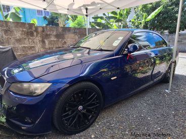 Pre-owned BMW 320i for sale in 