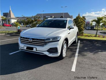 Pre-owned Volkswagen Touareg for sale in 
